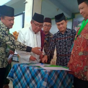 MoU LIMBAH -- Penandatanganan MoU antara NHL dan NUHL (foto Ist/nur)