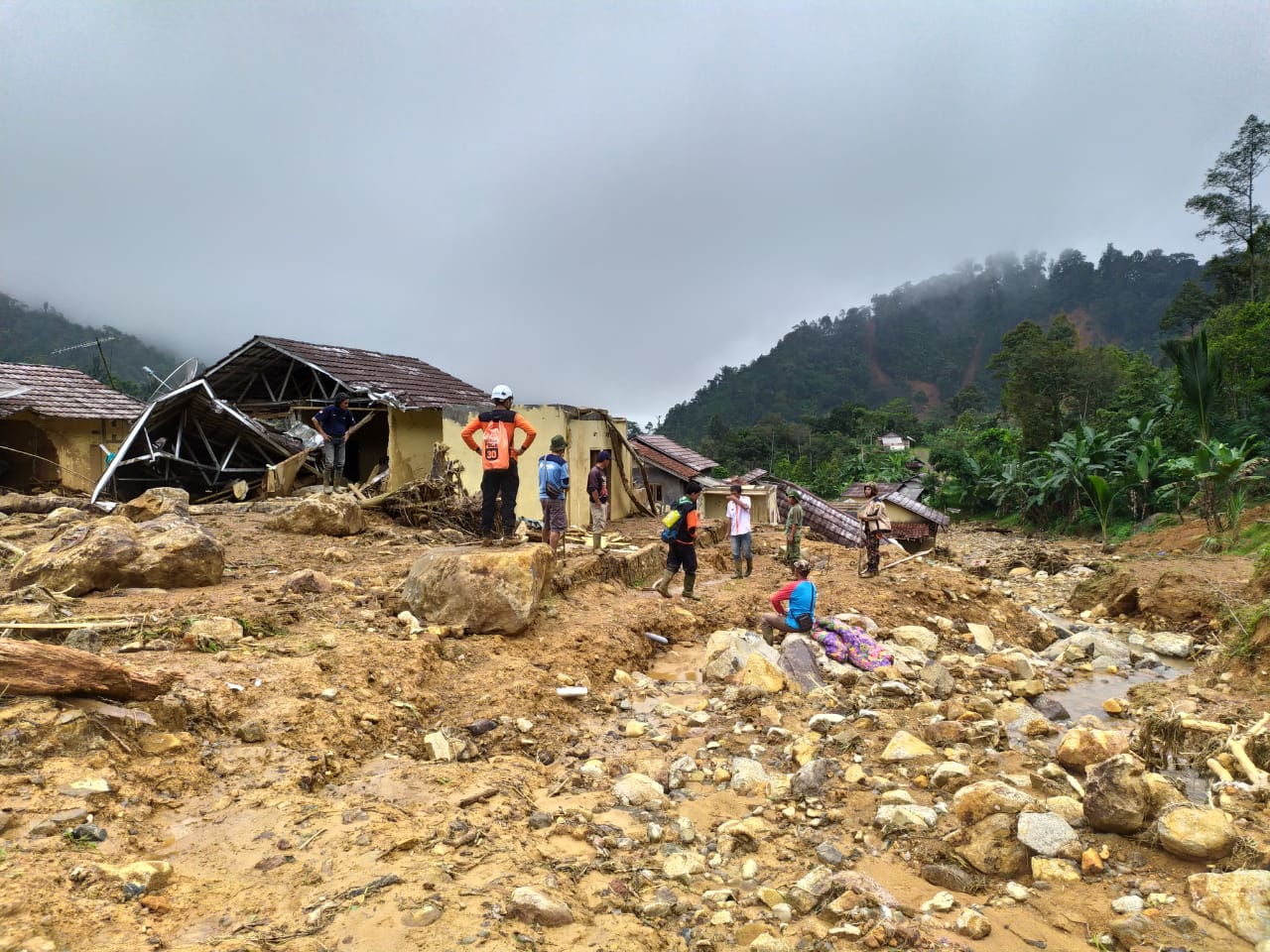 Penanganan Darurat Bencana Banjir dan Longsong DKI Jakarta, Jawa Barat dan Banten