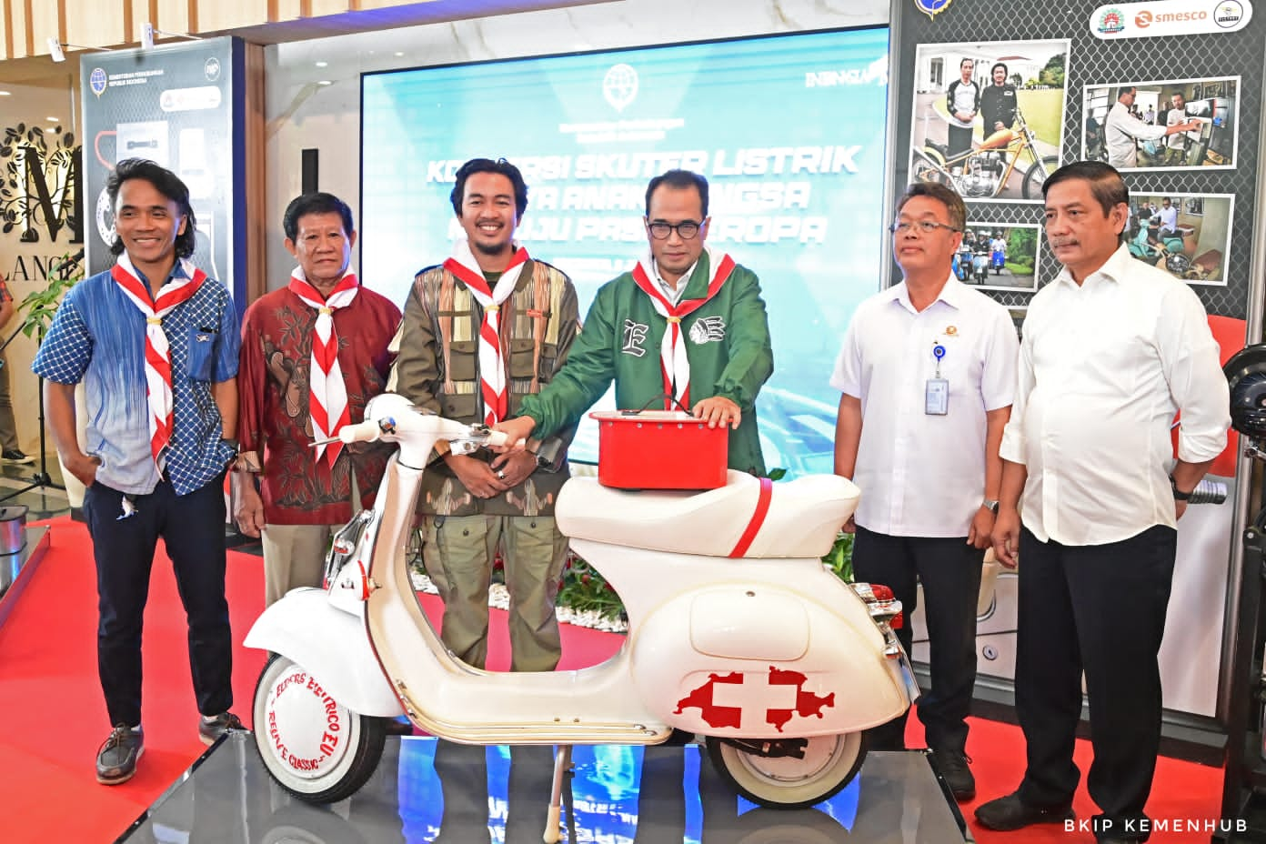 Dibawa Ke Vespa World Day Menhub Apresiasi Skuter Listrik Hasil