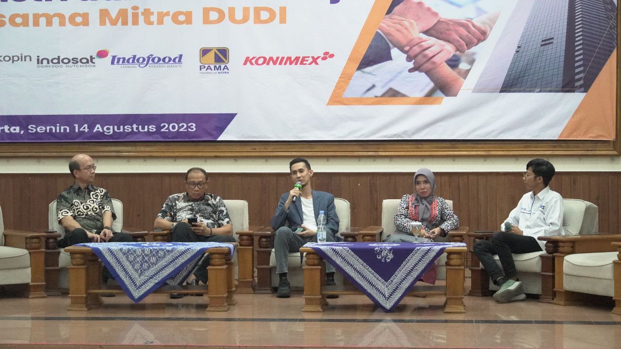 Ums Kolaborasi Industri Dan Dunia Kerja Bersama Mitra Dudi Menara