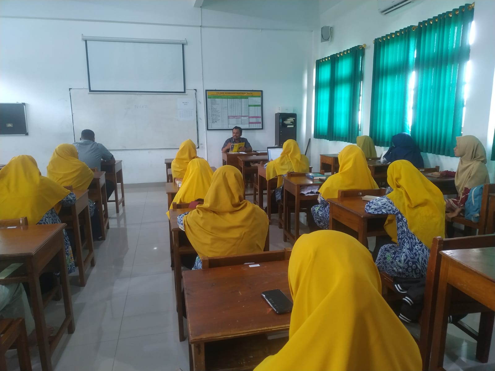 Momentum Ramadan SMA Muhammadiyah PK Kottabarat Gelar Kajian Islam