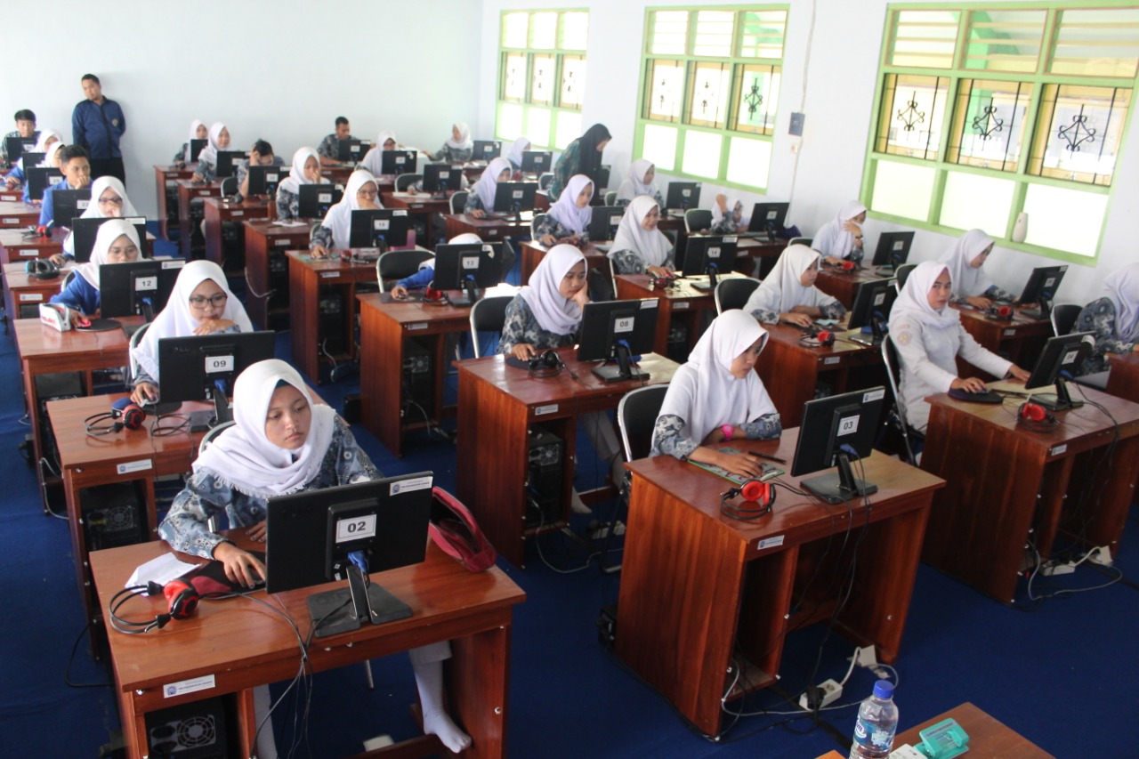 Ujian Sekolah Ciri Khusus Ismuba Di Smk Muhammadiyah Lebaksiu Menggunakan Ujian Online Menara62