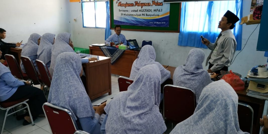 SD Muhammadiyah PK Banyudono Gelar Workshop Pelayanan Prima