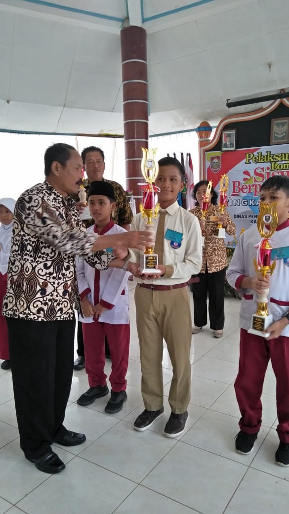 Siswa SD MPK Banyudono Siswa Berprestasi at 12.11.53