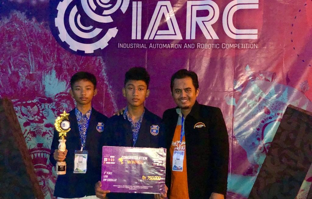 Siswa SMP Muhammadiyah PK Solo Juara Lomba Robotik Tingkat Nasional