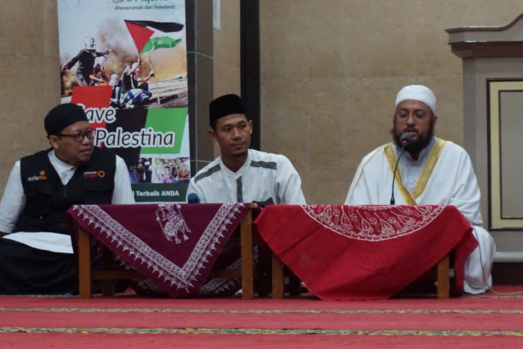 Zakat Membangun Kepedulian Umat