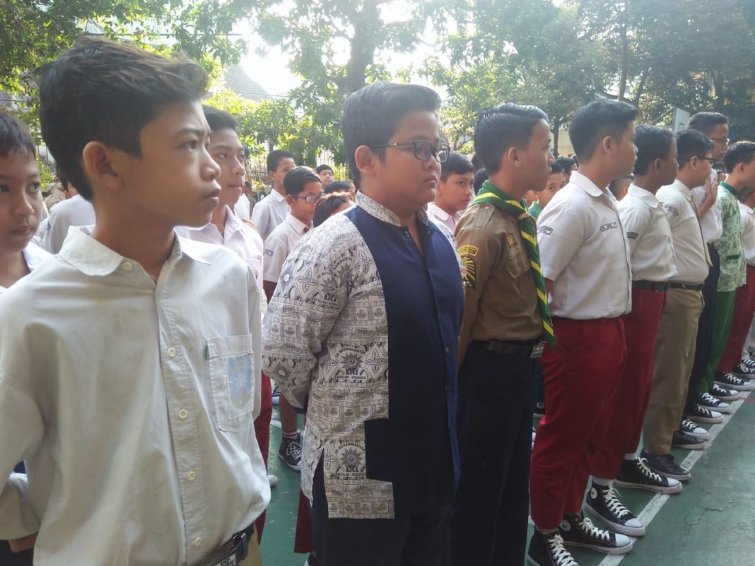 Hari Pertama di SMP Muhammadiyah 1 Simpon