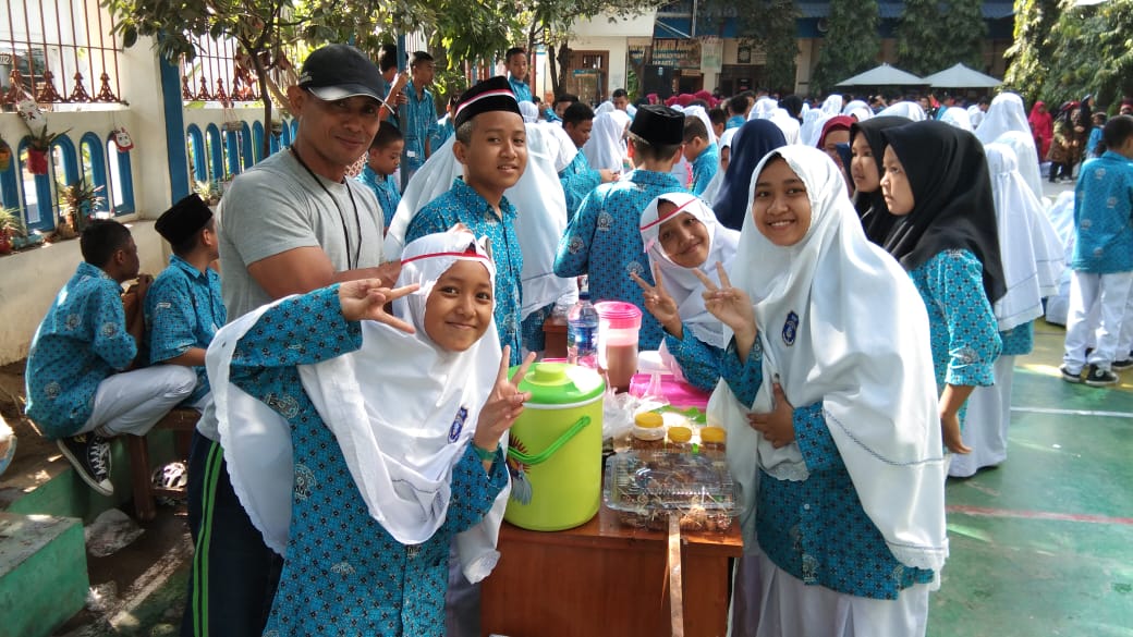 Pentas Seni dan Bazar Meriahkan Milad SMP Simpon Solo ke-67