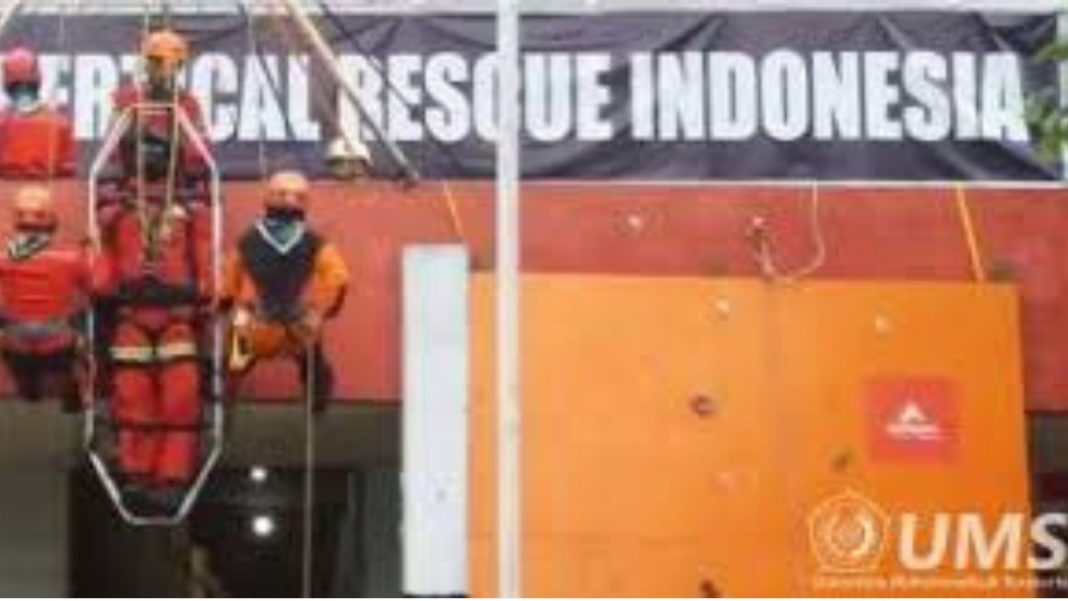 Sekolah Panjat Tebing Vertical Rescue
