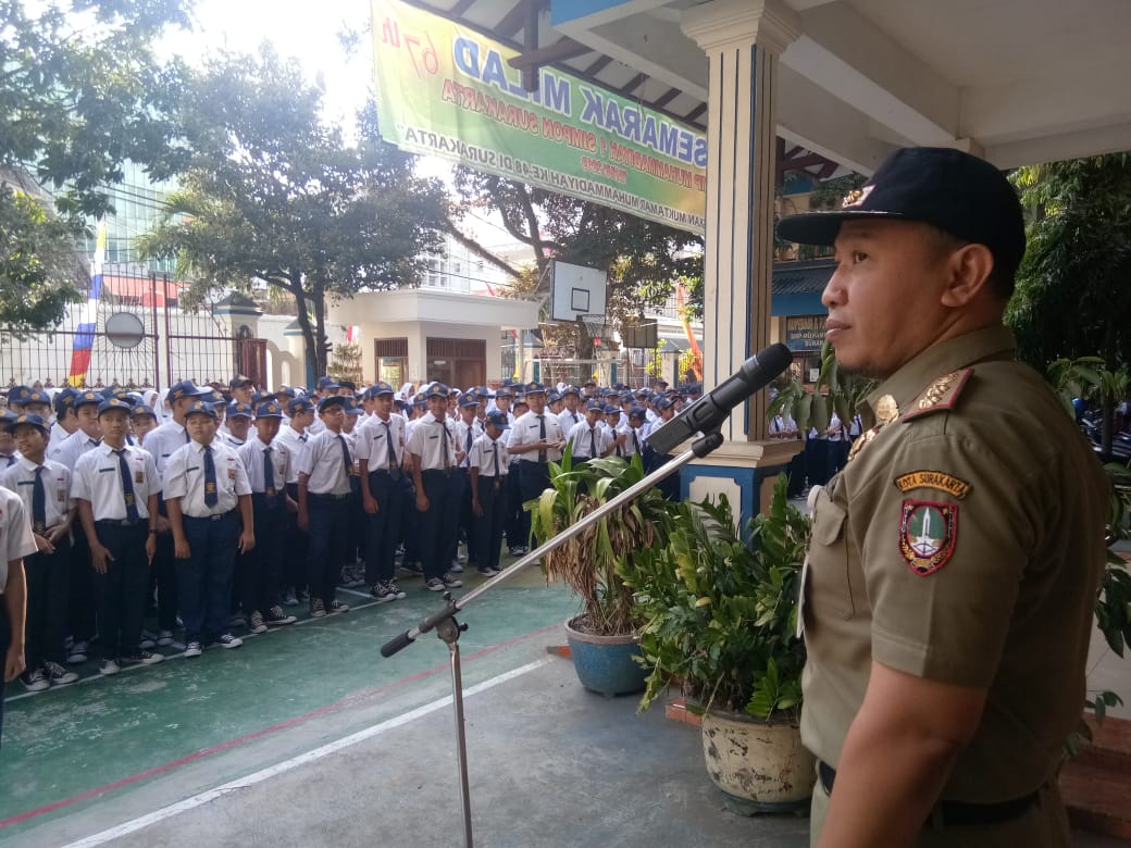 Satpol PP Kota Surakarta Beri Pembinaan Siswa SMP Muhammadiyah 1 Simpon