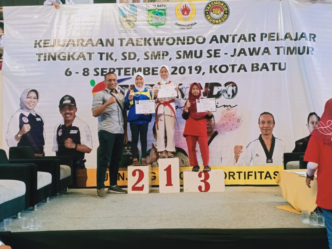 Bilqis, Siswi SDI Aisyiyah Jatinom Blitar Raih Medali Emas Taekwondo Pemprov Jatim