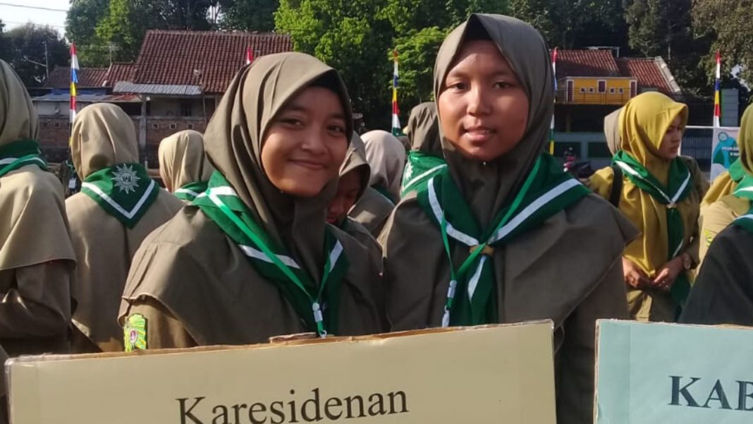 Dua Siswi SMA Muhammadiyah Mayong Ikuti Perkemahan Besar Pandu Putri Ke-2 HW Jateng