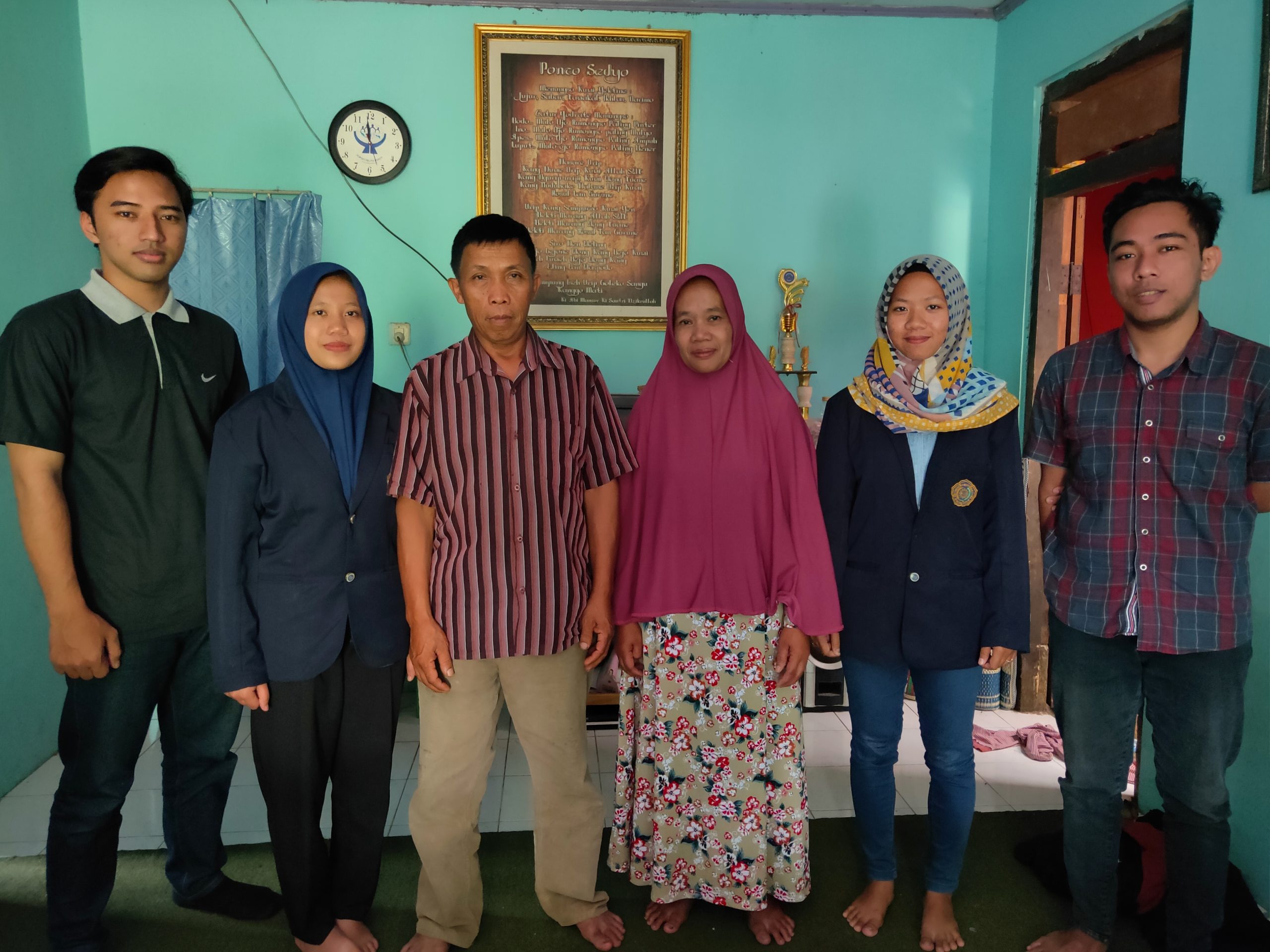 Mahasiswa UMMagelang Kenalkan E-commerce pada Pelaku Industri Bakpia Desa Gentan