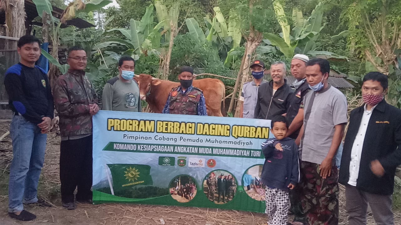 Kegiatan Serah Terima Sapi untuk Korban ke Pemuda Muhammadiyah Turi