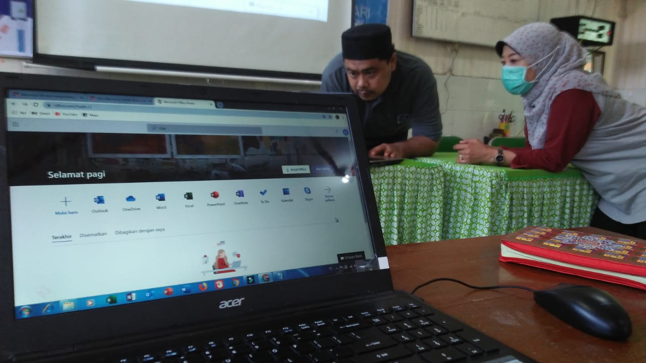 SD Muhammadiyah 1 Ketelan Gelar Diseminasi Office 365