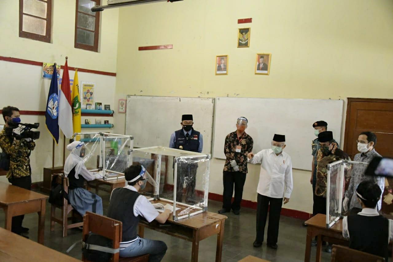 Wapres Tinjau Kesiapan Sekolah di Sukabumi Menuju New Normal