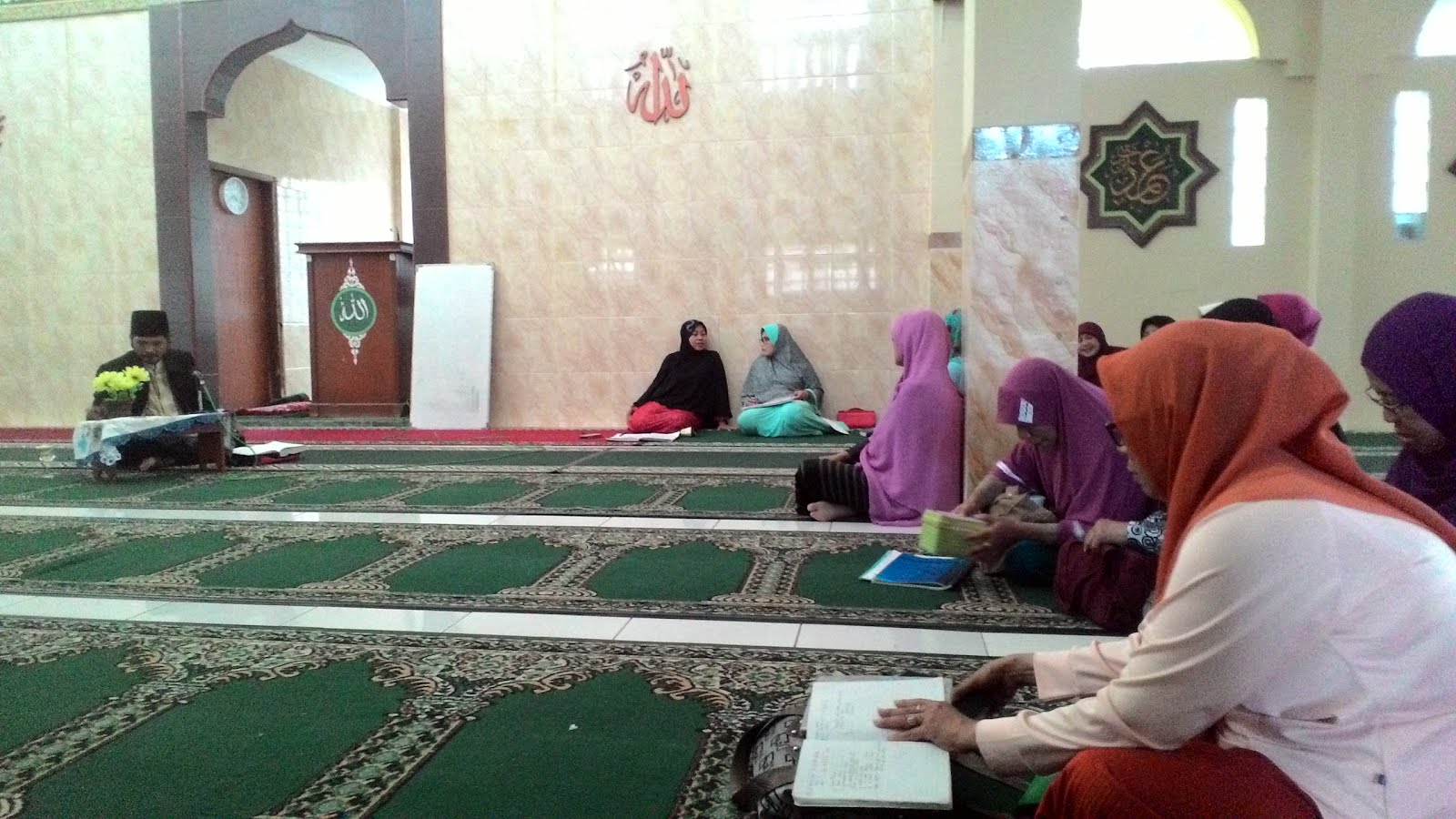 Ustadz Sehat Milik Umat, Namun Terlantar Jika Sakit