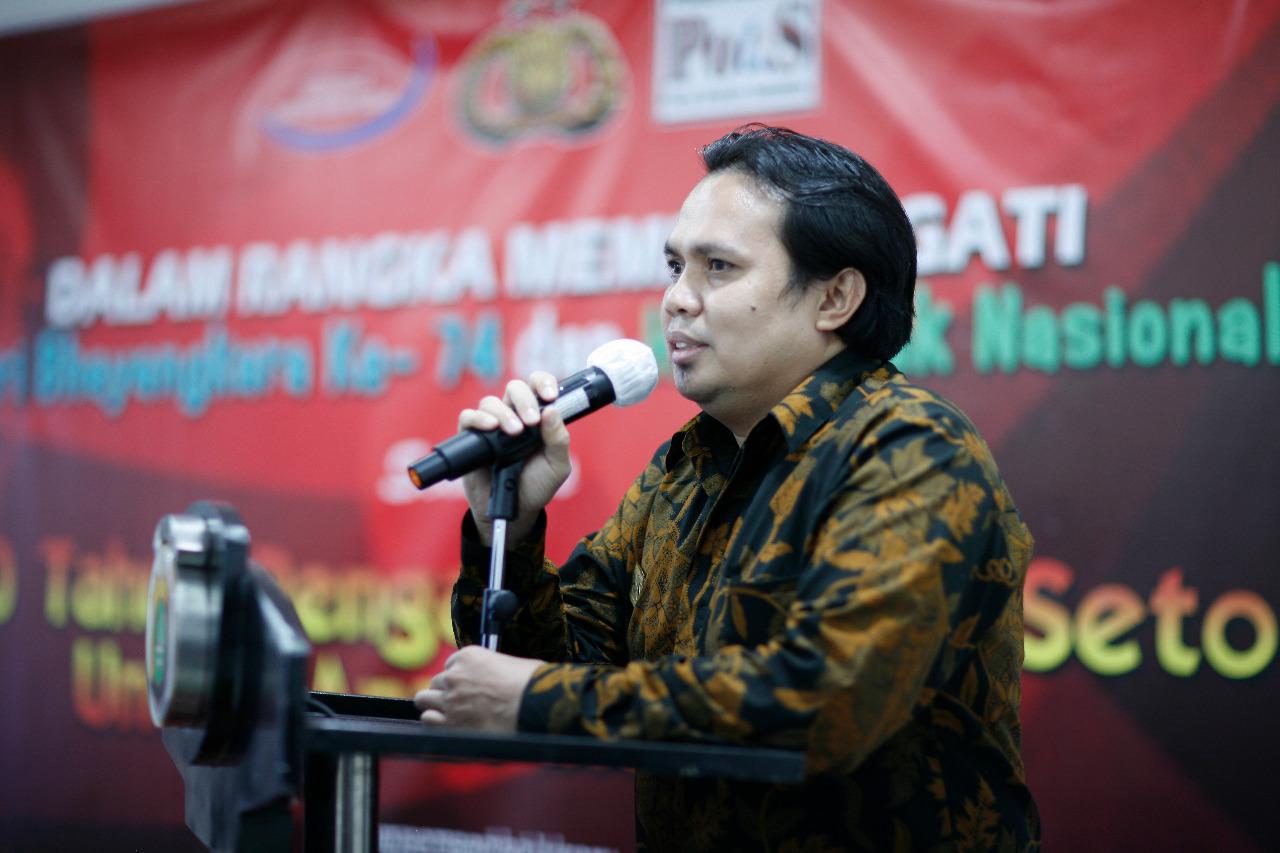 Polisi Selebriti Berikan Penghargaan ke Kapolda Sumut dan Kapolda Kalteng