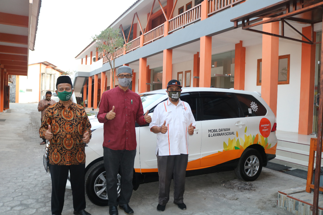 Mobil Dakwah dan Layanan Sosial Lazismu PCM Sleman Diluncurkan