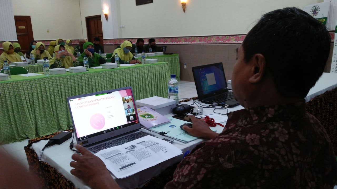 Guru SD Muhammadiyah 1 Ketelan Ikuti Webinar Solo Kota Cerdas Pangan
