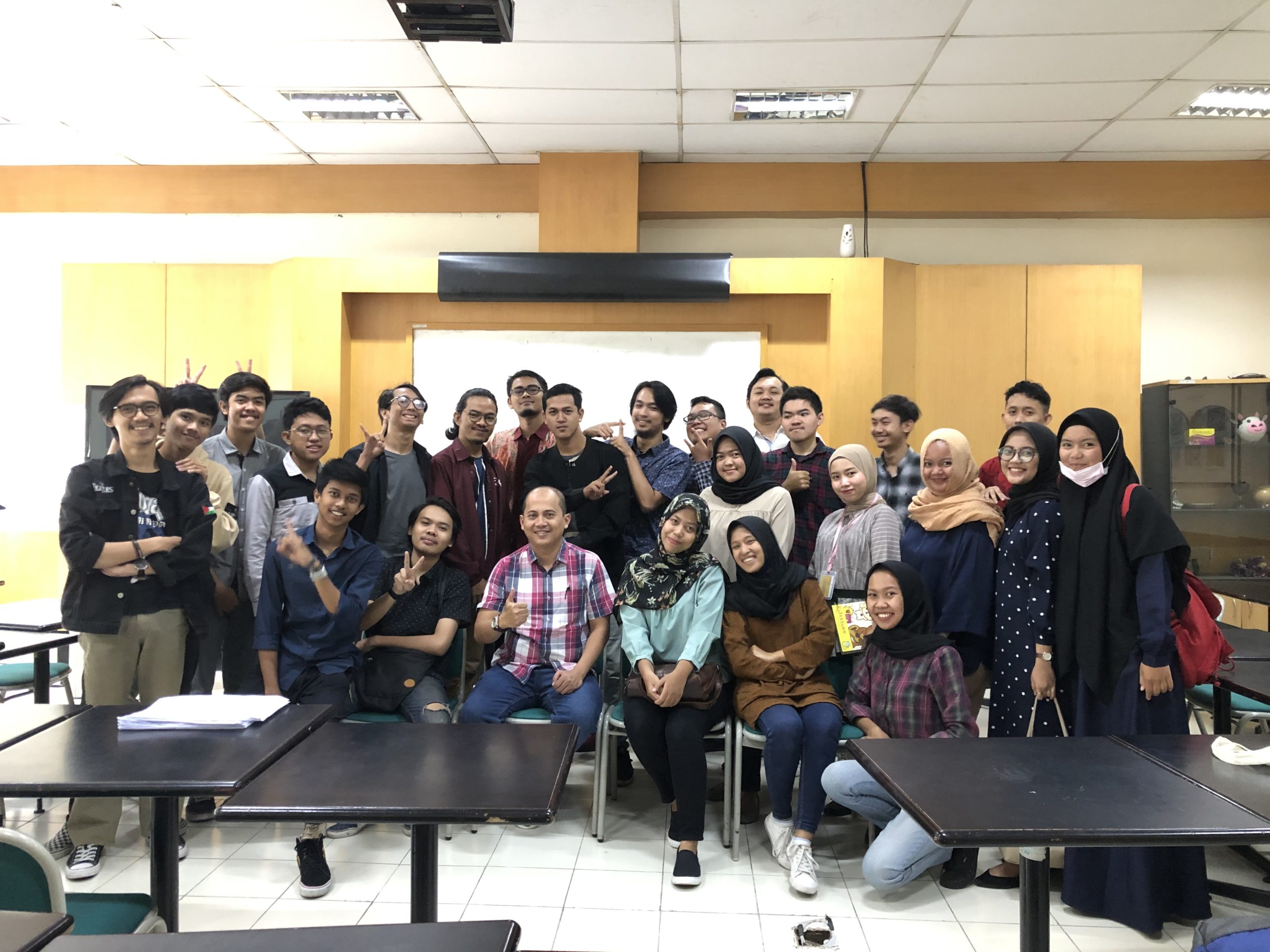 Memahami Pemasaran Ritel dalam Perspektif Akademisi Internasional