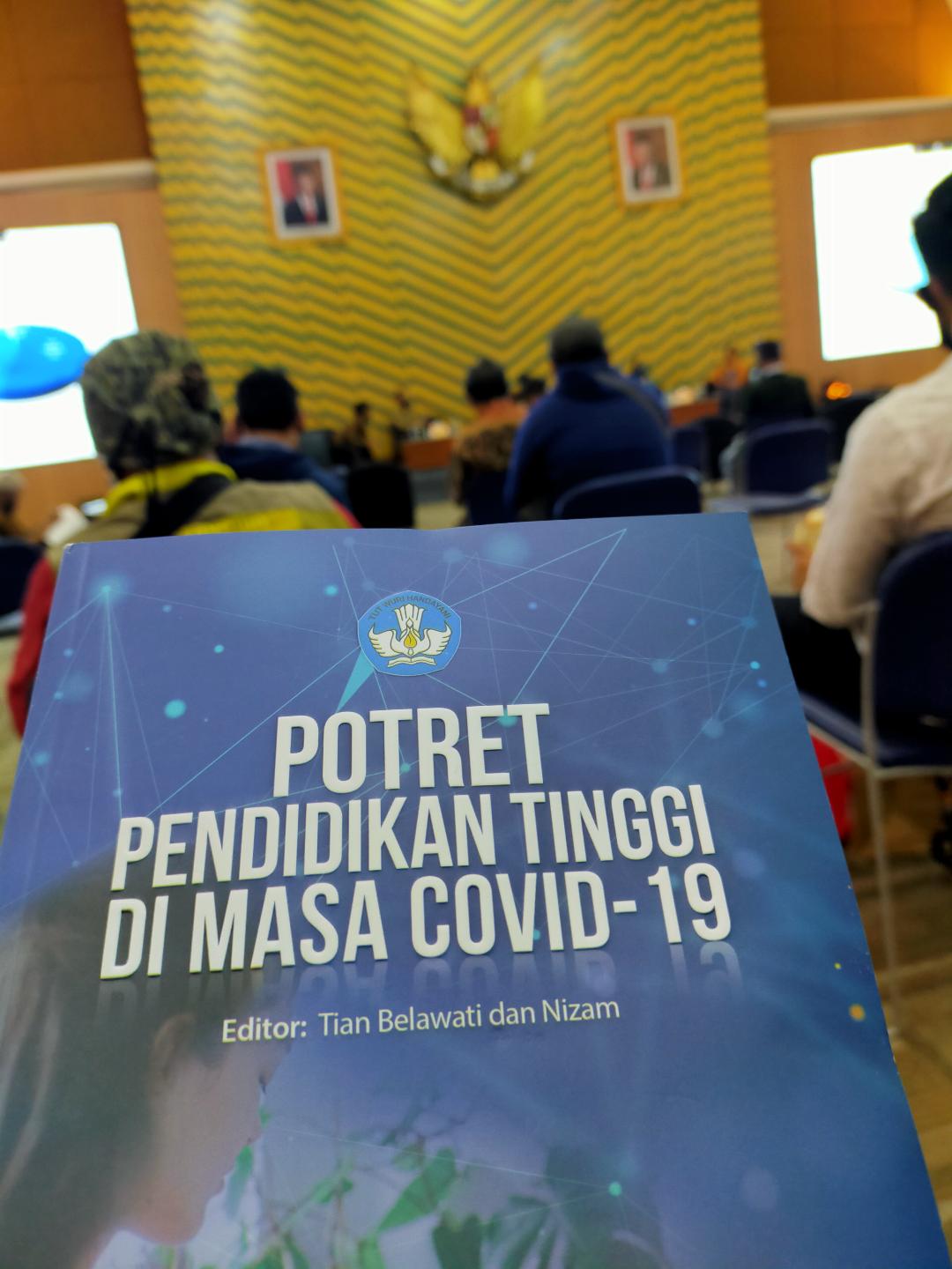 Buku Rangkuman Inovasi PJJ “Potret Pendidikan Tinggi di Masa Covid-19” Diluncurkan
