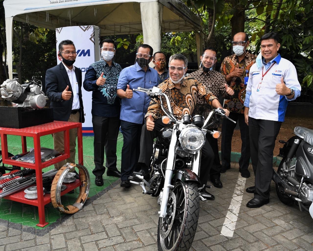 Kunjungi SMK Mitra Industri MM2100, Dirjen Wikan Ingin Semua Kawasan Industri Miliki SMK