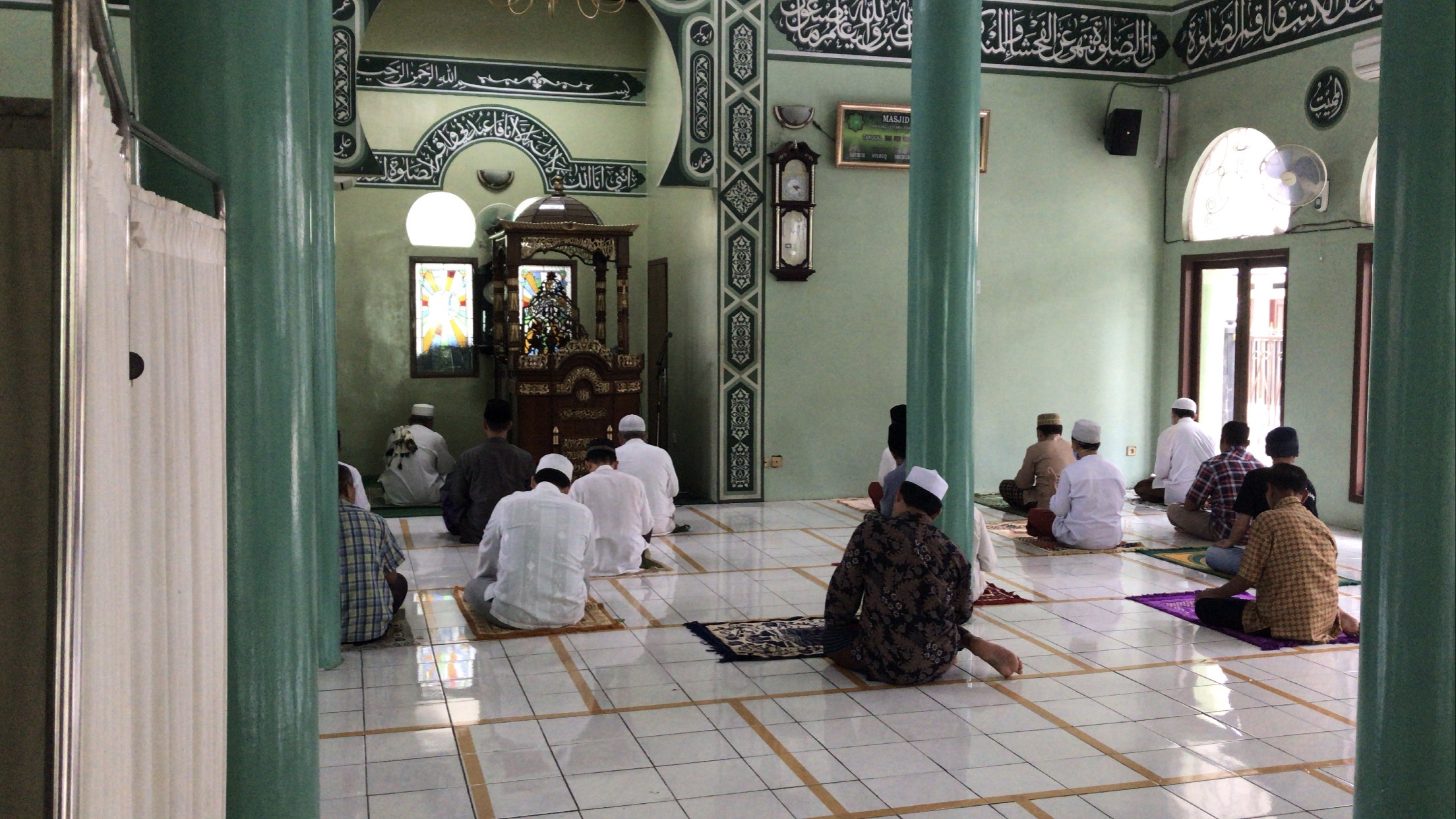 Pengurus Masjid At-Taqwa Lebak Bulus Wajibkan Jamaah Terapkan Protokol Kesehatan
