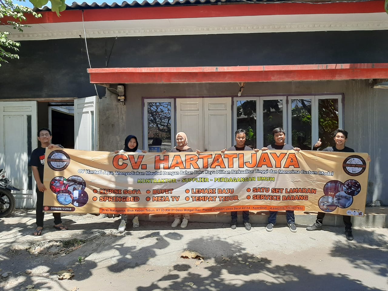 Menuju Era Digital, KKN 008 UMY Bantu UMKM Meubel CV Hartati Jaya