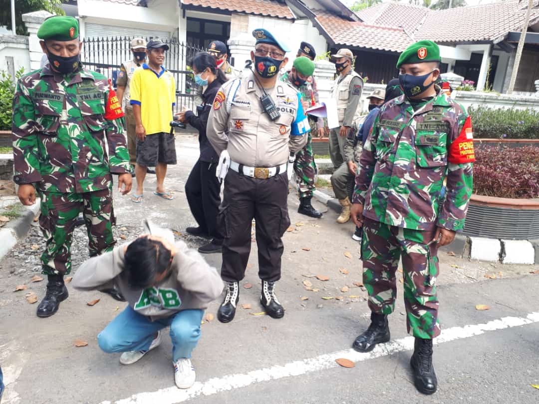 Warga Sleman Tak Kenakan Masker? Siap-Siap Bayar Denda, Push Up atau Menyapu Jalan!