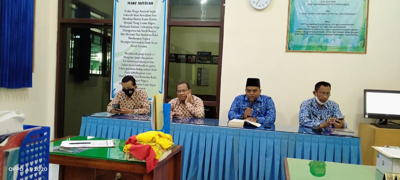 SMP Muhammadiyah 7 Jebres Isi Kegiatan PTS Dengan Kajian HPT
