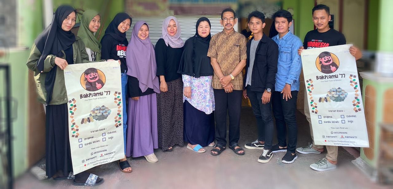 Kembangkan UMKM pada Masa Pandemi, Mahasiswa KKN IT 092 UMY Kenalkan Pemasaran Digital