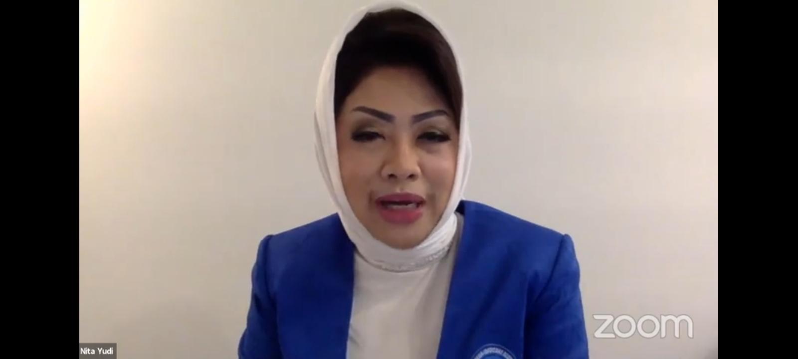 Lelang Produk IWAPI-Kowani, dari Kebaya Krisdayanti hingga Batik Annisa Agus Yudhoyono