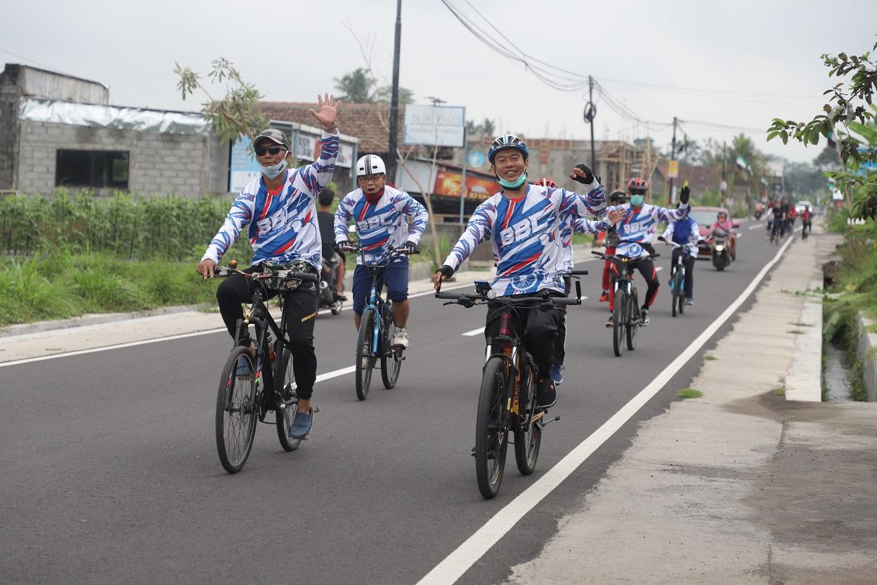 ASN Sleman dan Karyawan Bank BPD DIY Gowes Bareng