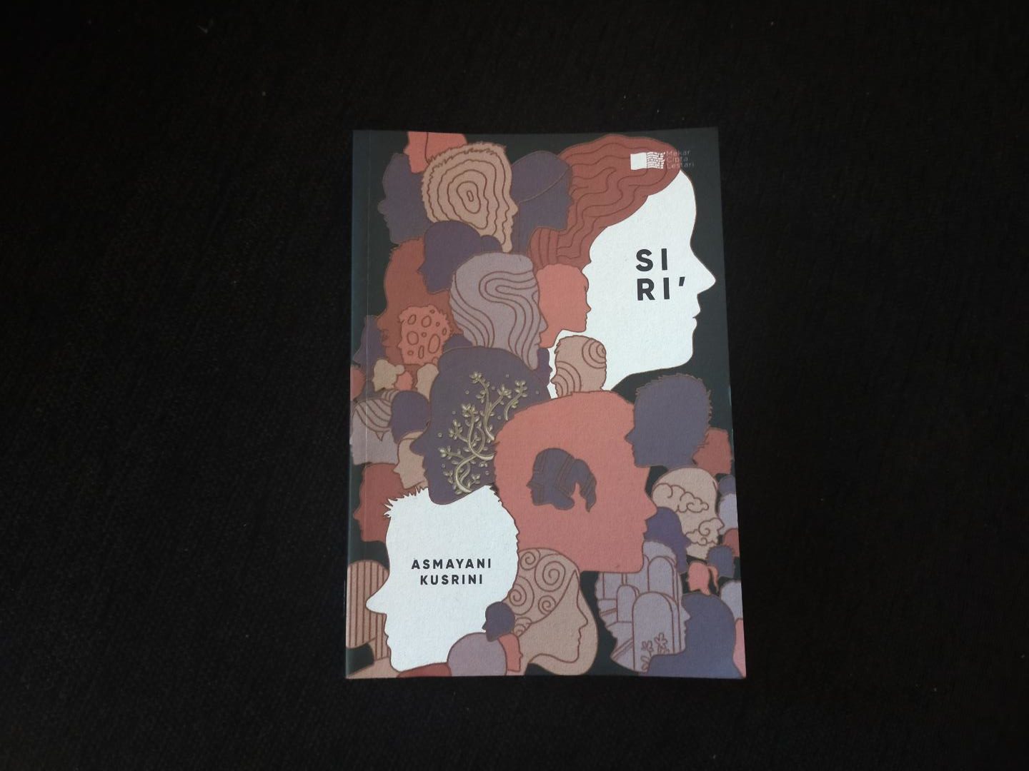 Novel Siri, Kisah Kerinduan Seorang Pria pada Cinta Sejatinya