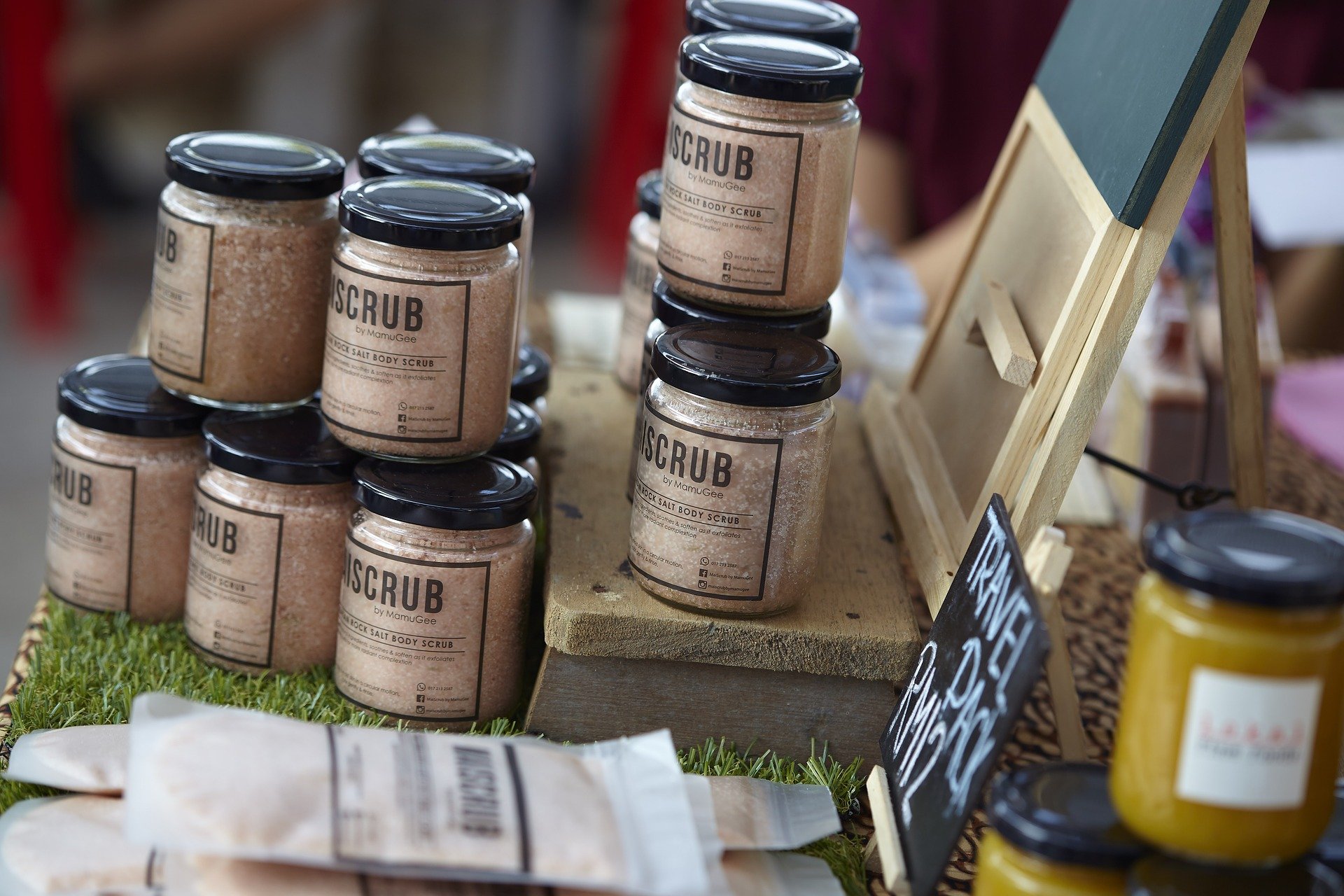 Ini Manfaat Body Scrub untuk Tubuhmu