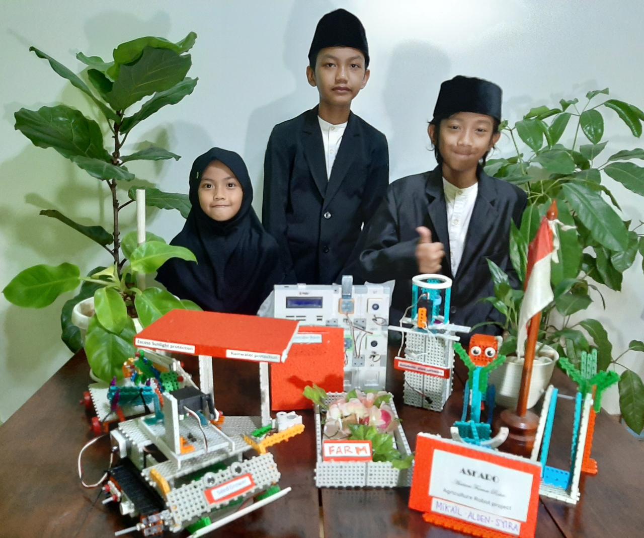 Tiga Pandu Hizbul Wathan Raih Grand Prize Award pada Kompetisi Robot Internasional di Korea Selatan