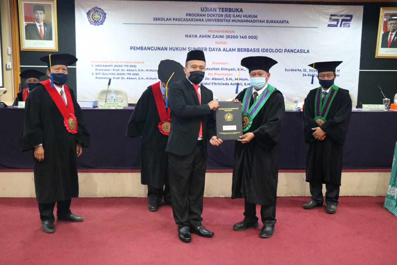 Teliti Pembangunan Hukum SDA Berbasis Ideologi Pancasila, Antarkan Naya Amin Zaini Raih Gelar Doktor Hukum UMS