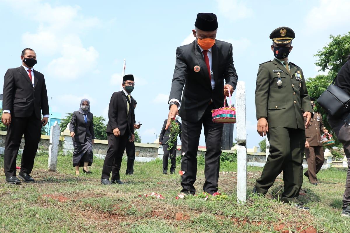 Peringati Hari Pahlawan, Pjs Bupati Indramayu Berharap Pahlawan Tercipta Sepanjang Masa