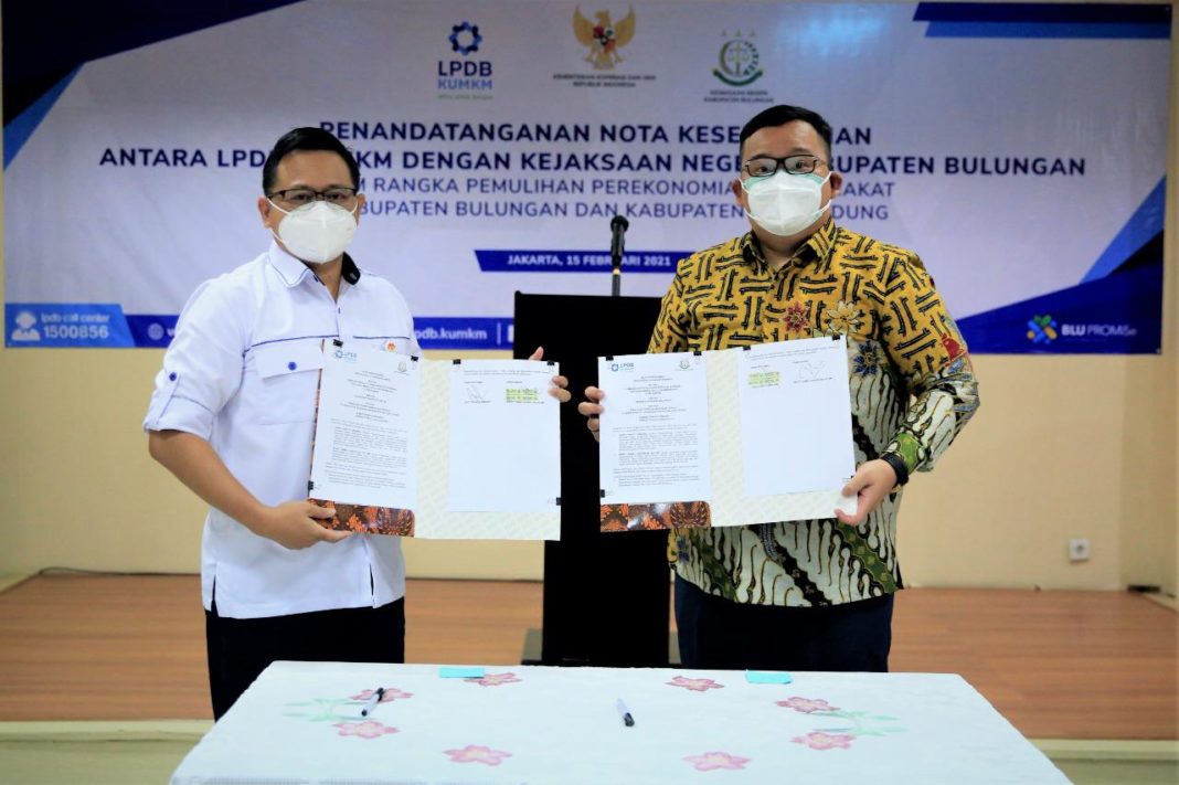 Penandatanganan Nota Kesepahaman atau Memorandum Of Understanding (MoU) tentang Pemulihan Perekonomian Masyarakat di Kabupaten Bulungan dan Kabupaten Tana Tidung Provinsi Kalimantan Utara yang dilakukan di kantor LPDB-KUMKM, Jakarta, Senin (15/2/2021) kemarin.