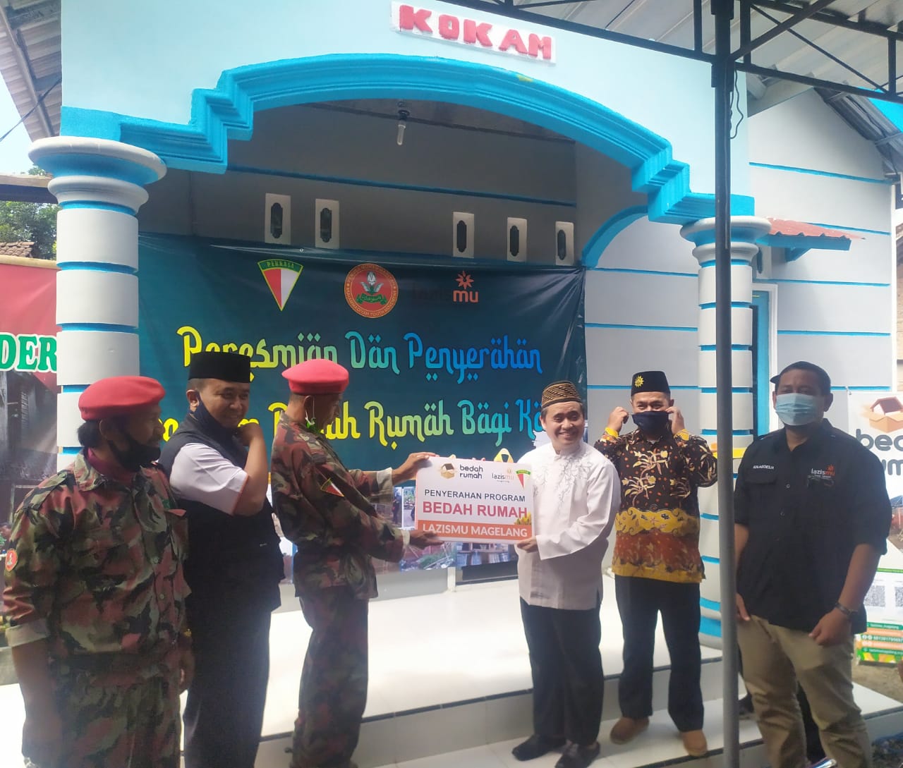 Lazismu Kabupaten Magelang Serah Terimakan Bantuan Bedah Rumah