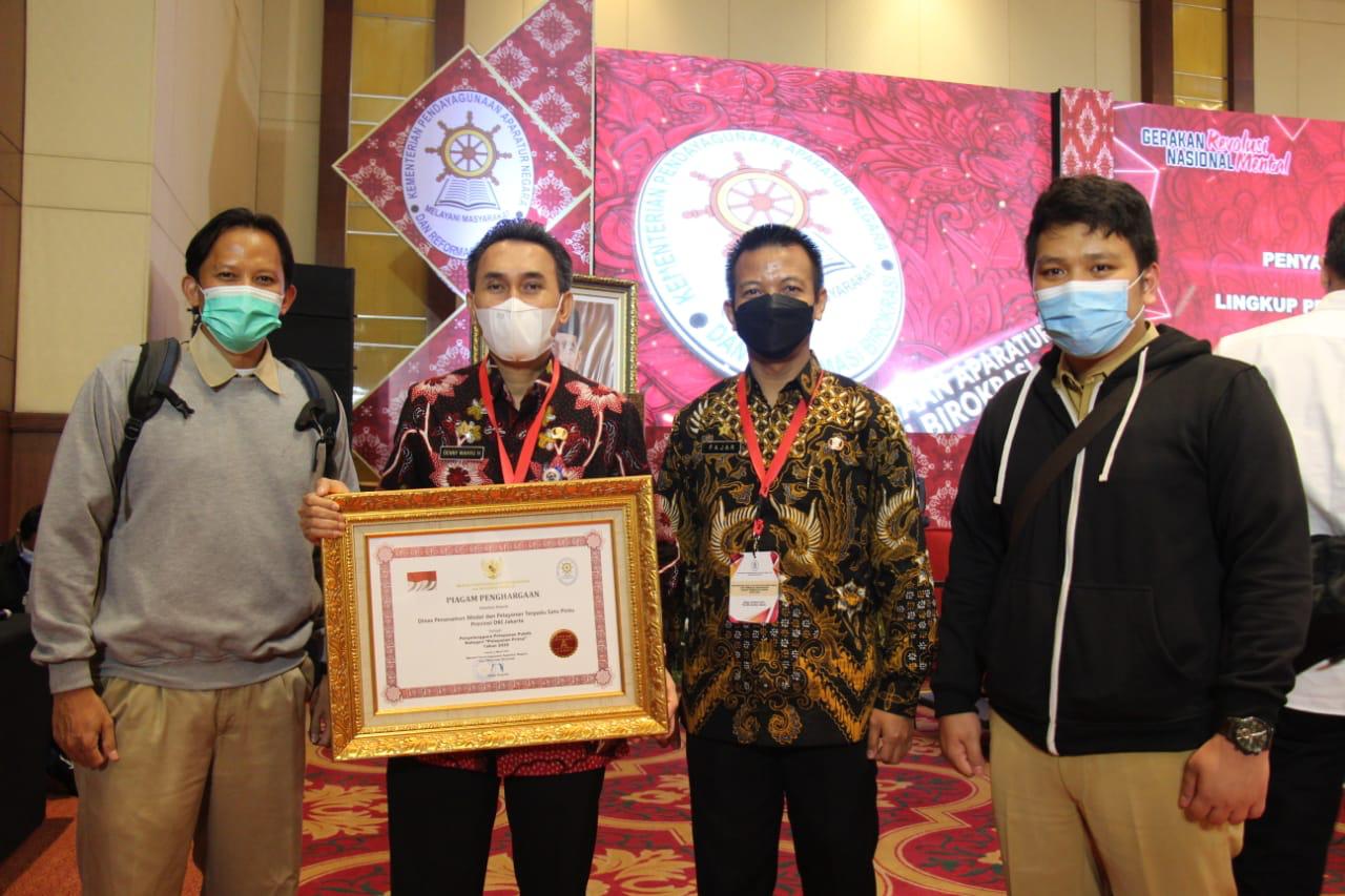 Pelayanan Publik Prima saat Pandemi, Pemprov DKI Jakarta Raih Penghargaan Tertinggi dari Menteri Tjahjo