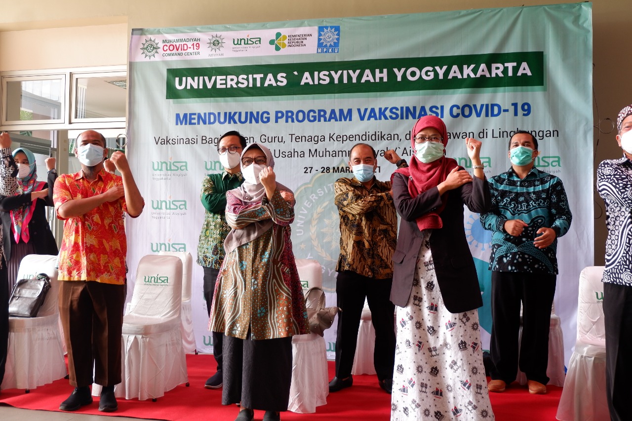 Kerjasama dengan Dinkes dan MPKU PWM Yogyakarta, UNISA Gelar Vaksinasi Covid-19