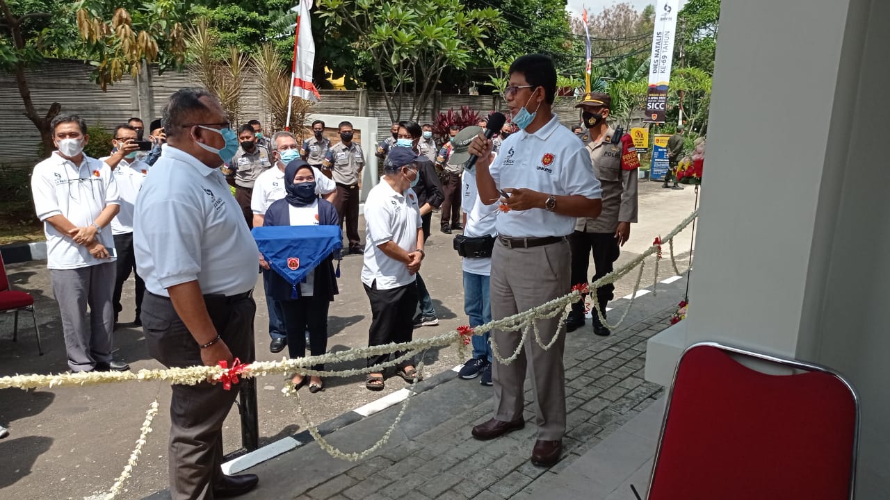 Menuju Kampus Unggulan 2025, UNKRIS Poles Pintu Gerbang