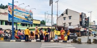 Berbagi di bulan Ramadan, IPM Samarinda bagikan 1000 takjil gratis