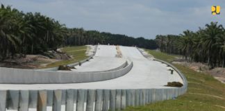 Jokowi Berharap Pembangunan Tol Pekanbaru – Bangkinang Dapat Mempercepat Mobilitas Barang dan Orang