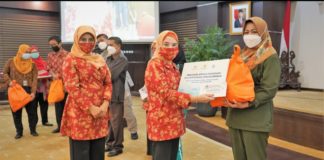 KemenkopUKM Menggapai Berkah Ramadhan di Masa Pandemi Dengan Berbagi