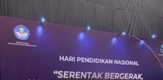 Hobi Nyanyi Mengantar Andrea Berjumpa Menteri Nadiem