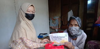 Lazismu Kalimantan Selatan distribusikan 300 paket kado ramadhan