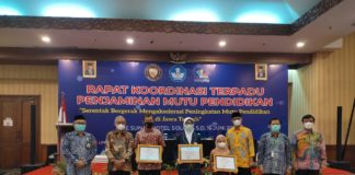 Siswa SD Muhammadiyah PK Kottabarat Terima Penghargaan Insan Pendidikan Terpuji dari LPMP